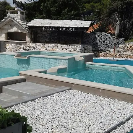 Tamara,3 Heated Pools, Entire For Sole Use Vila Škrip