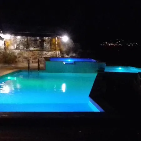 Tamara,3 Heated Pools, Entire For Sole Use