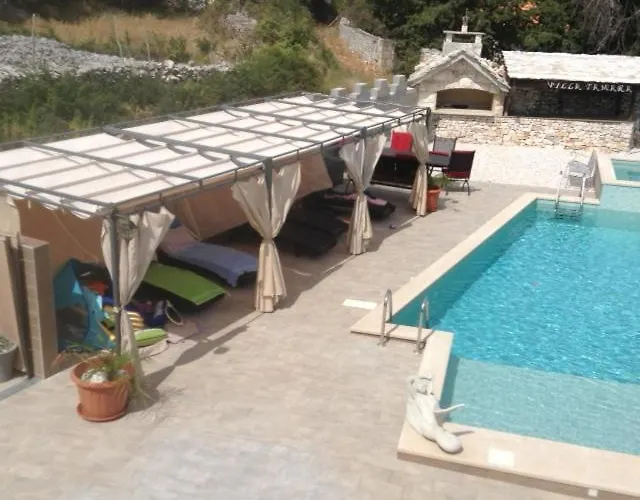 Villa Tamara,3 Heated Pools, Entire For Sole Use Škrip