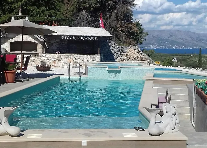 Tamara,3 Heated Pools, Entire For Sole Use Škrip