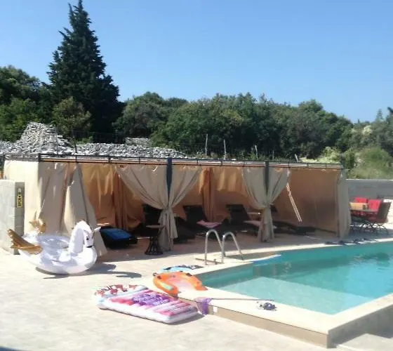 Tamara,3 Heated Pools, Entire For Sole Use Škrip